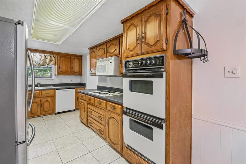 2030 Huntington Drive, Grand Prairie TX 75051 - Photo 16