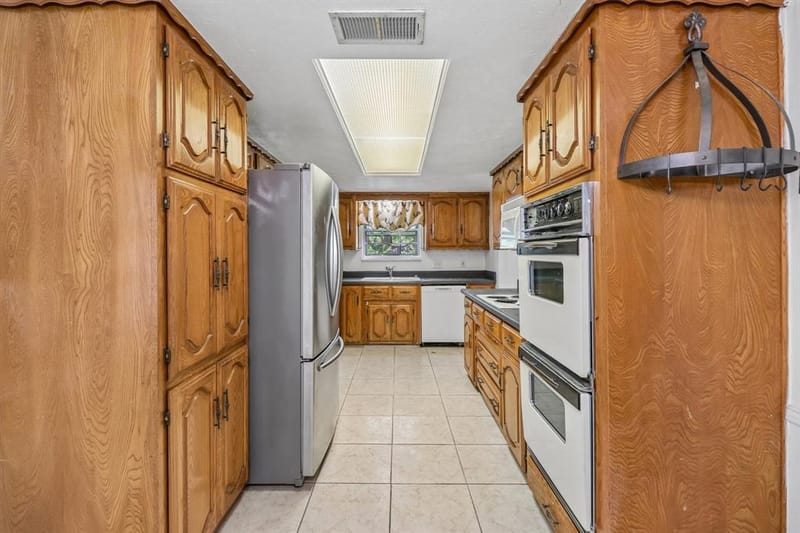 2030 Huntington Drive, Grand Prairie TX 75051 - Photo 15