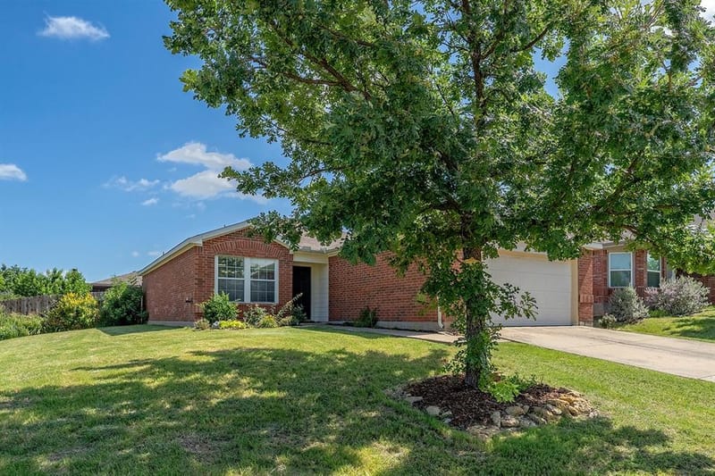 1219 Eagles Nest Trail, Krum TX 76249 - Photo 3