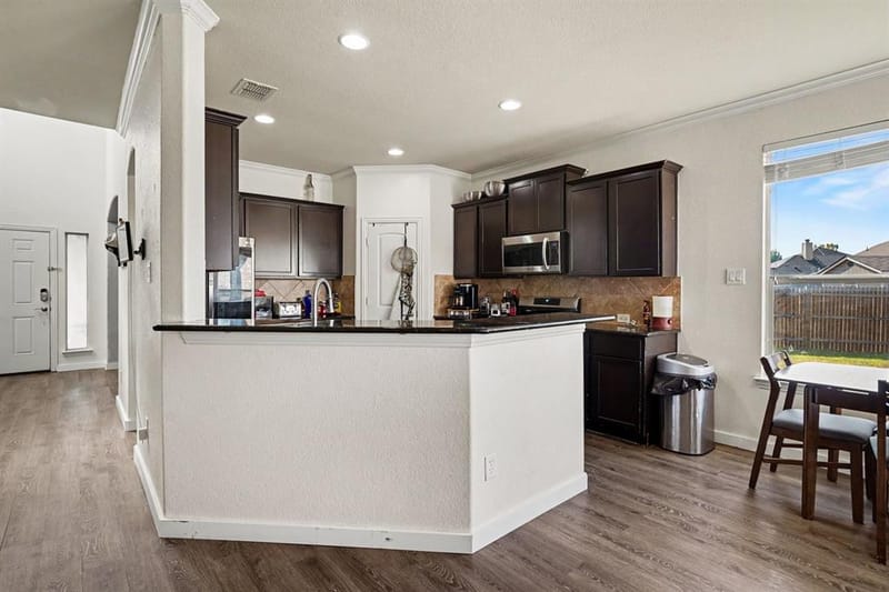 919 Keel Line Court, Crowley TX 76036 - Photo 7