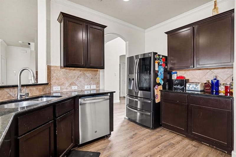 919 Keel Line Court, Crowley TX 76036 - Photo 10