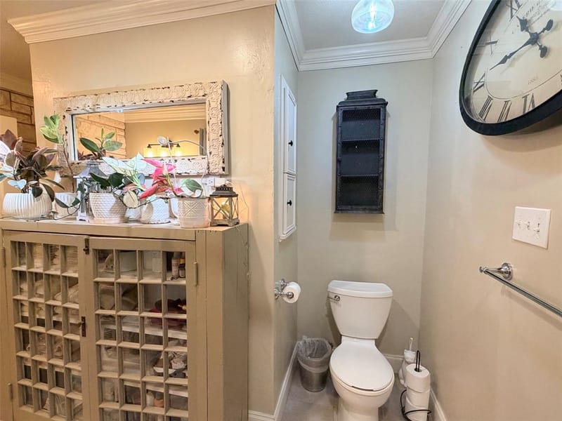 804 N Elm Street, Comanche TX 76442 - Photo 17