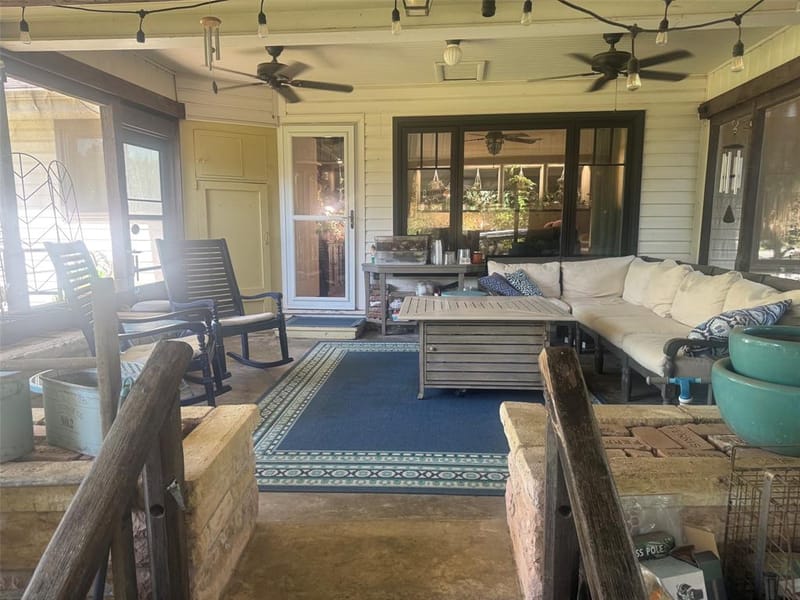 804 N Elm Street, Comanche TX 76442 - Photo 28