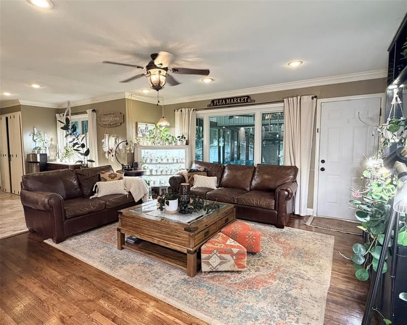 804 N Elm Street, Comanche TX 76442 - Photo 5