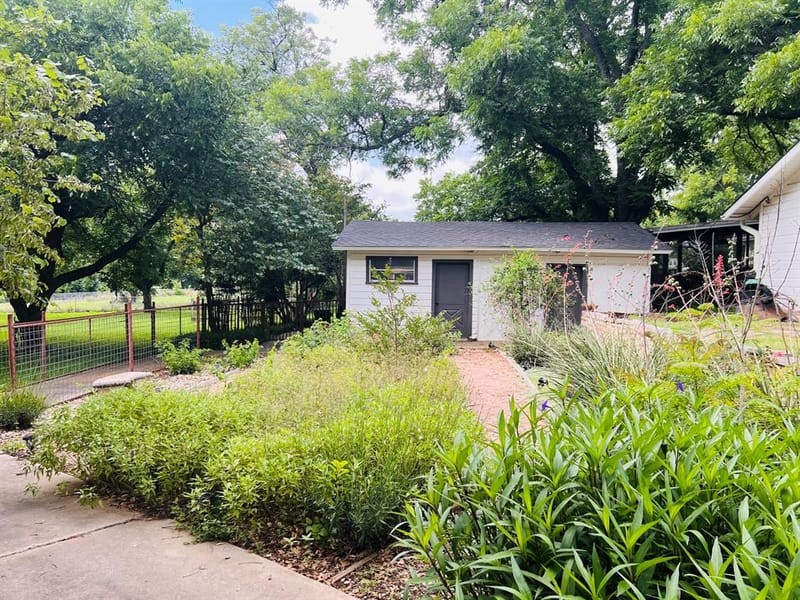 804 N Elm Street, Comanche TX 76442 - Photo 33