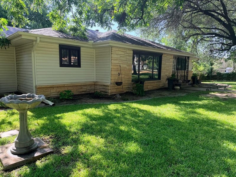804 N Elm Street, Comanche TX 76442 - Photo 37
