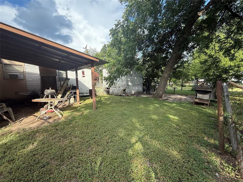 601 SW 2nd Street, Kerens TX 75144 - Photo 20