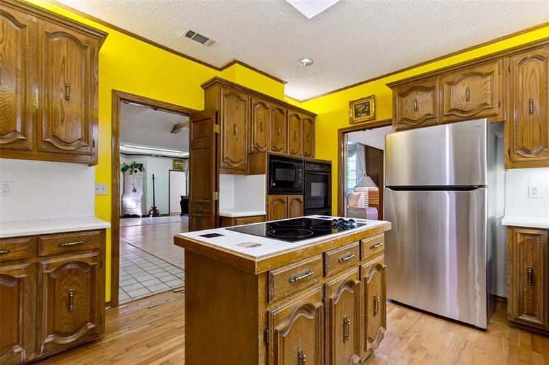 14784 Lochinvar Court, Addison TX 75254 - Photo 9