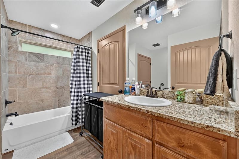 2615 Dove Trail, Granbury TX 76048 - Photo 18