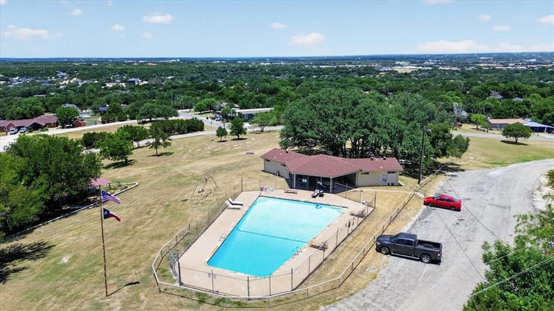 2615 Dove Trail, Granbury TX 76048 - Photo 37