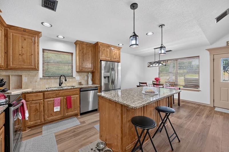2615 Dove Trail, Granbury TX 76048 - Photo 4