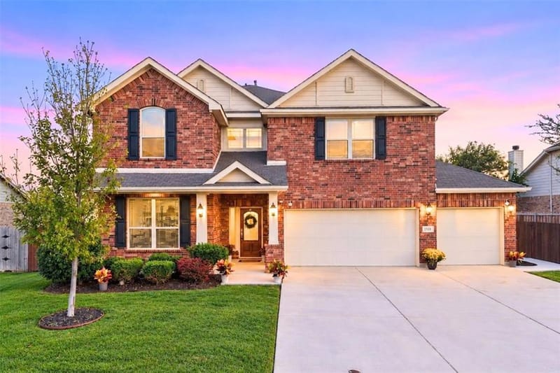 1533 Fallingwater Trail, Fort Worth TX 76052