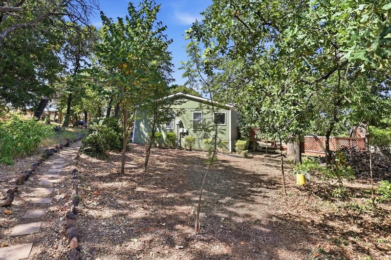 6901 Hawk Road, Flower Mound TX 75022 - Photo 2