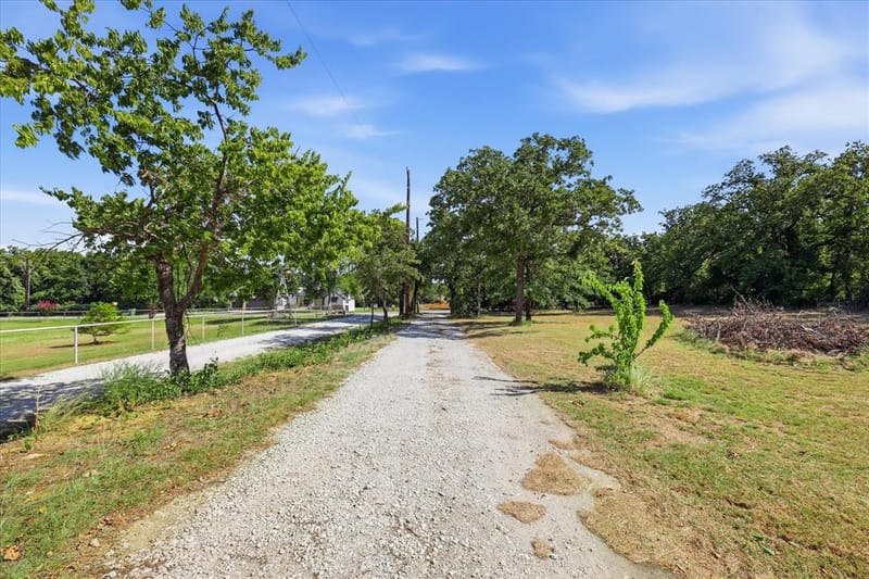 6901 Hawk Road, Flower Mound TX 75022 - Photo 4