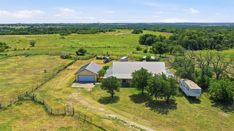 3624 County Road 398, Stephenville TX 76401 - Photo 10