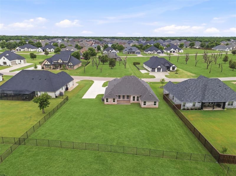 2714 Village Road, Granbury TX 76049 - Photo 36