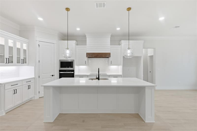 2714 Village Road, Granbury TX 76049 - Photo 10