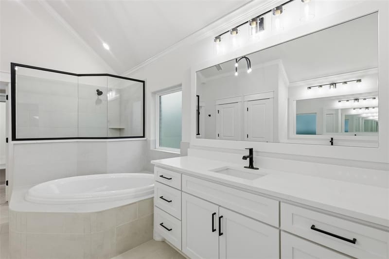 2714 Village Road, Granbury TX 76049 - Photo 25