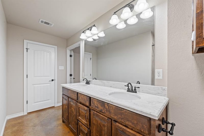 417 Nelson Street, Godley TX 76044 - Photo 17
