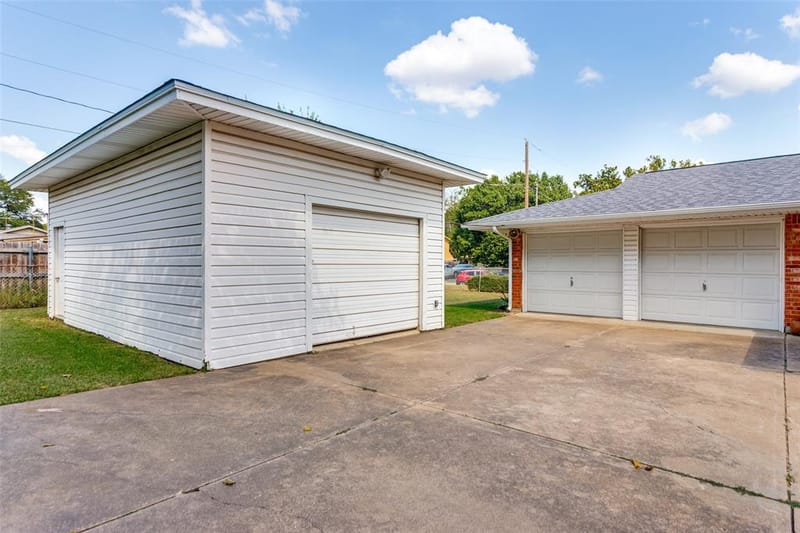 240 Smith Street, Burleson TX 76028 - Photo 24