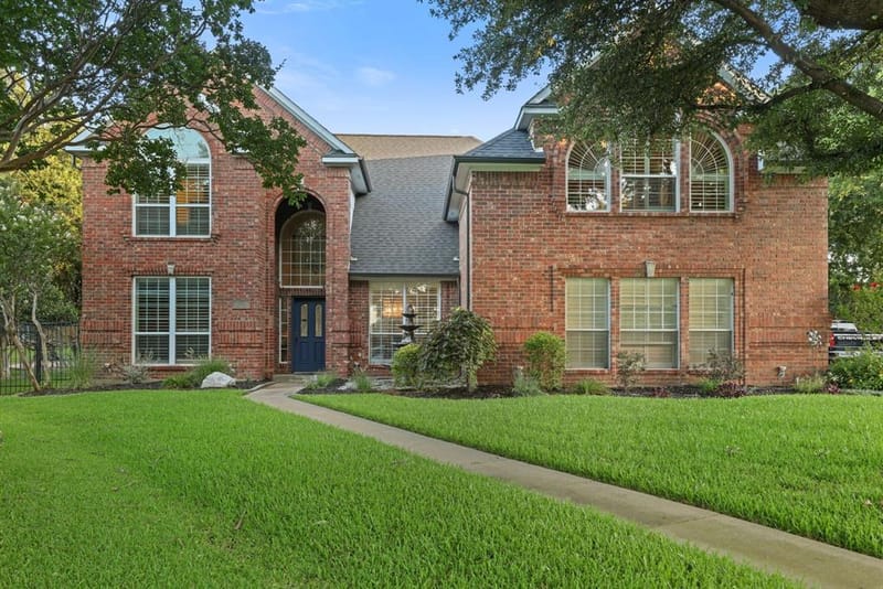 2321 Megan Way, Arlington TX 76016 - Photo 7