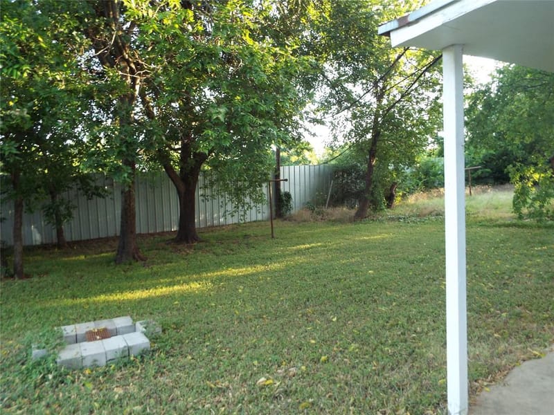 4228 Hardeman Street, Fort Worth TX 76119 - Photo 11