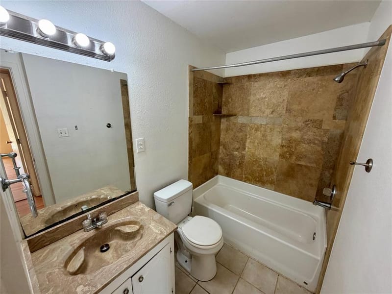 210 W Houston Street, Leonard TX 75452 - Photo 8