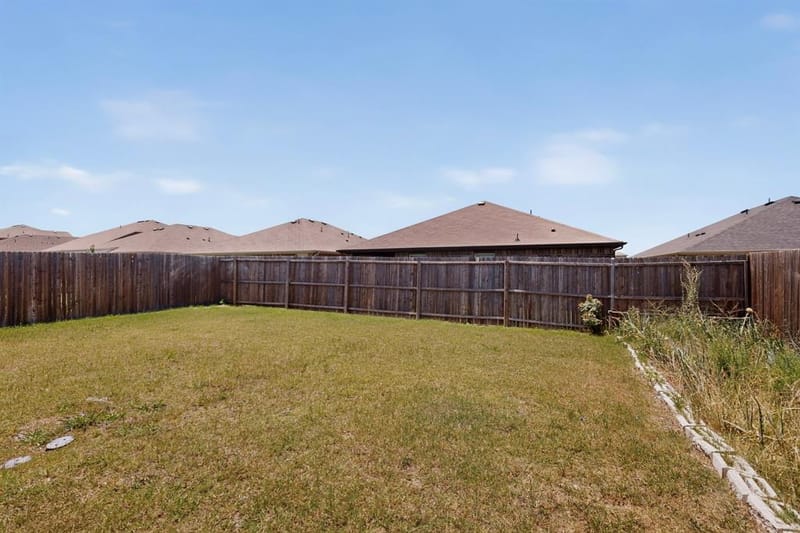 2329 Julia Lane, Forney TX 75126 - Photo 3