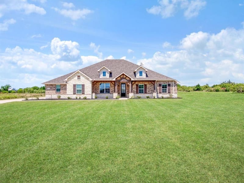 6276 Pyrenean Oak Court, Royse City TX 75189 - Photo 2
