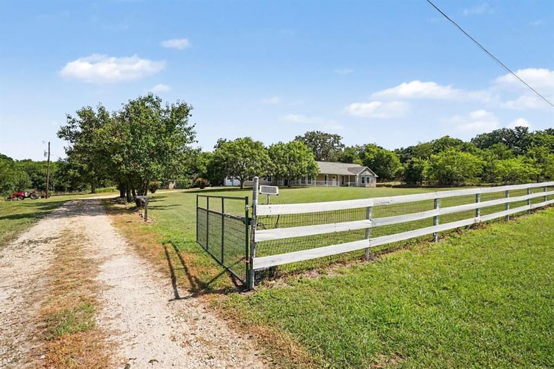 4225 Fm 2415, Coyote Flats TX 76009 - Photo 2