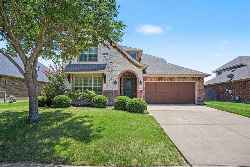 4310 Garden Path Lane, Mansfield TX 76063 - Photo 4