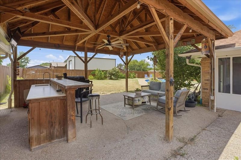 130 Mulberry Street, Van TX 75790 - Photo 2