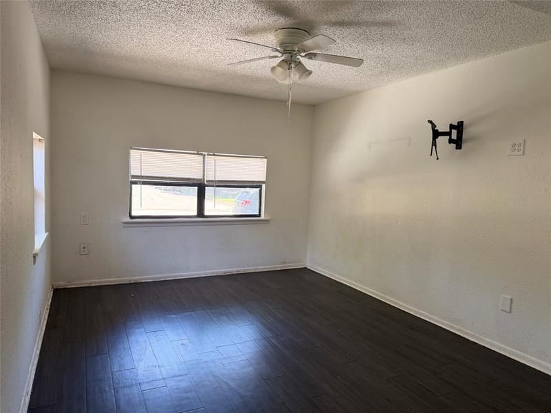 2005 Huntington Drive, Arlington TX 76010 - Photo 7