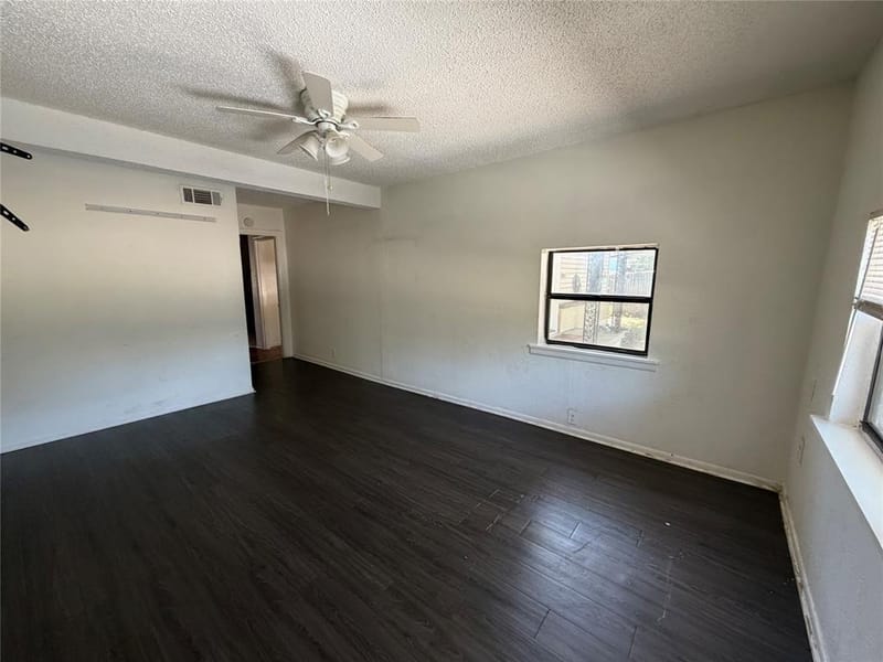 2005 Huntington Drive, Arlington TX 76010 - Photo 8