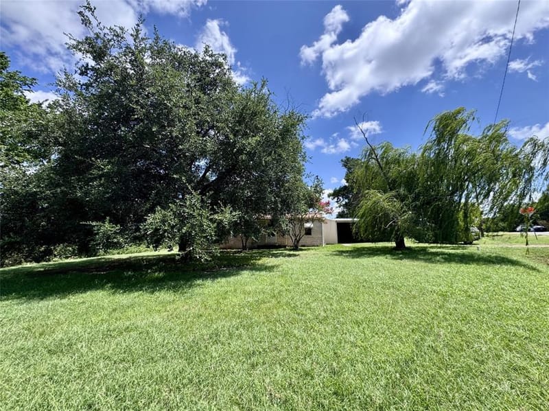 4860 Heritage Parkway, Leroy TX 76624 - Photo 3