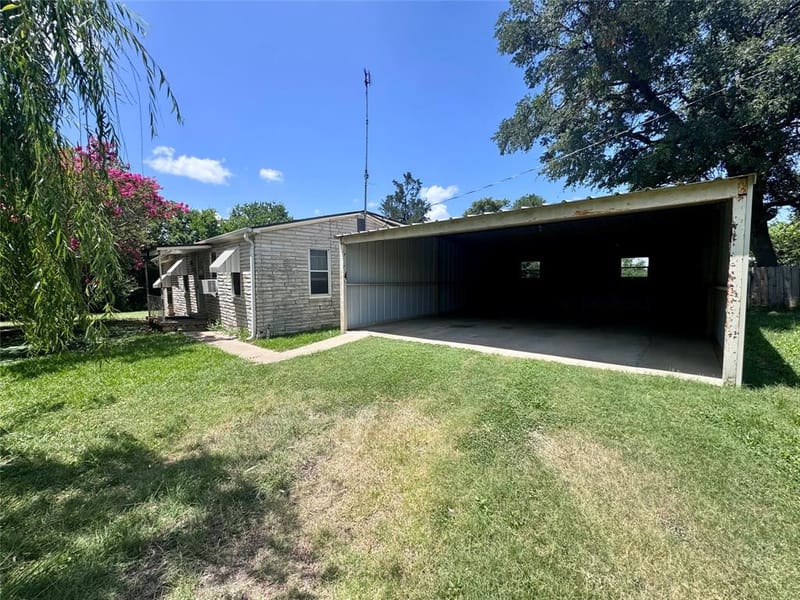 4860 Heritage Parkway, Leroy TX 76624 - Photo 4