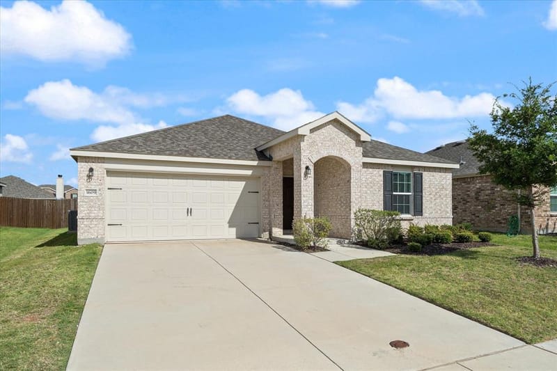 1609 Silas Drive, Forney TX 75126 - Photo 2