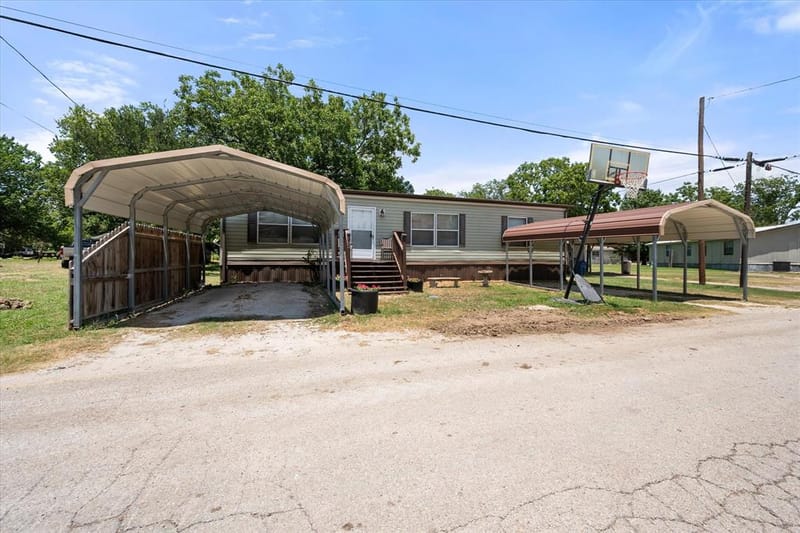 202 N 3rd Street E, Dawson TX 76639 - Photo 20