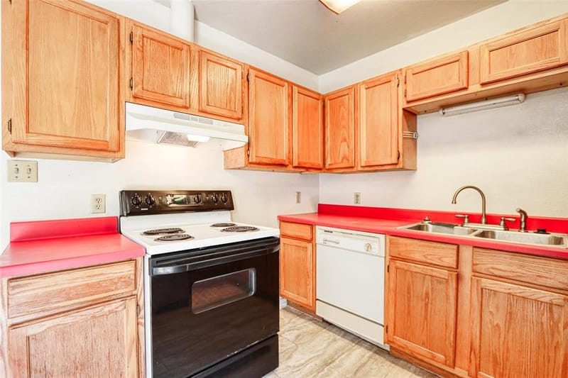 808 N Wright Avenue, Kerens TX 75144 - Photo 12