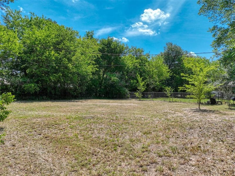 808 N Wright Avenue, Kerens TX 75144 - Photo 18