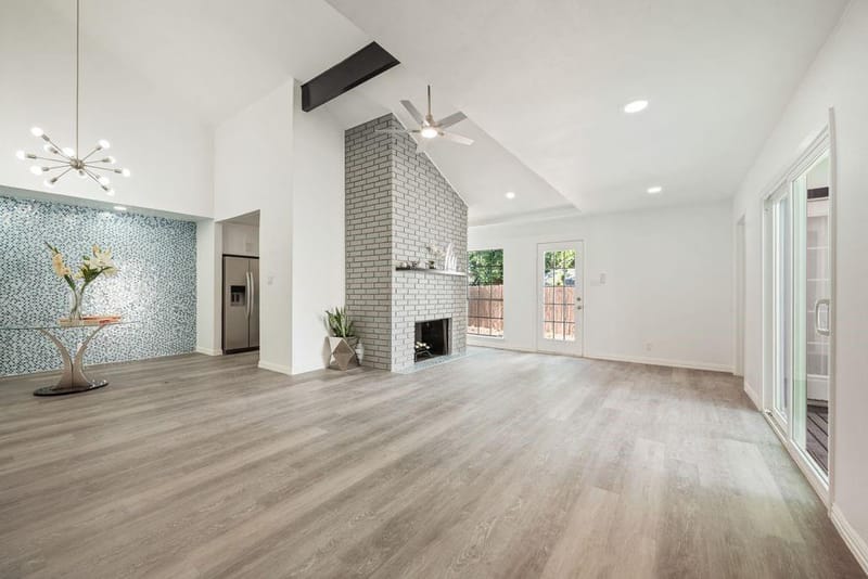 6215 Post Oak Terrace, Fort Worth TX 76112 - Photo 7