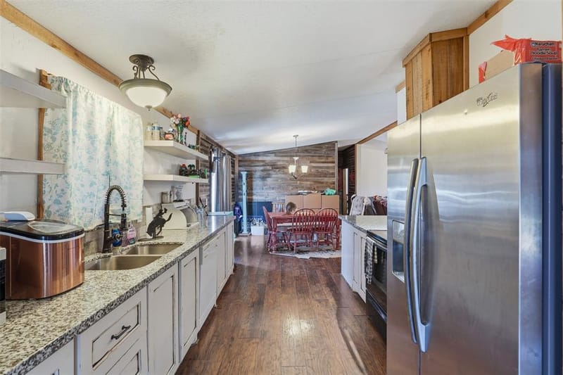 9132 Windmill Court W, Cleburne TX 76033 - Photo 14