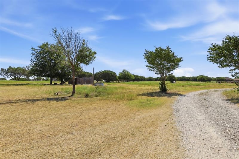 9132 Windmill Court W, Cleburne TX 76033 - Photo 29