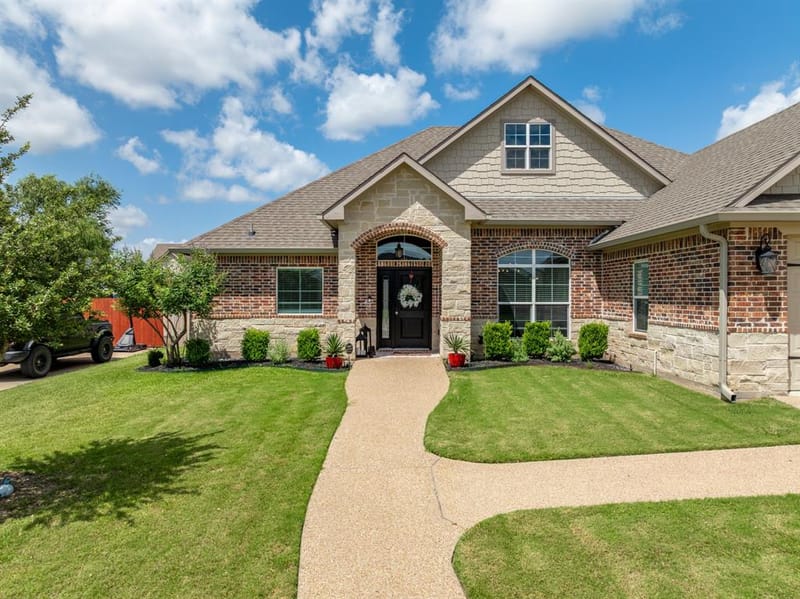 386 Cavitt Court, Robinson TX 76706 - Photo 3