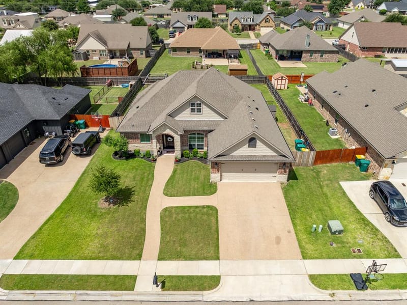 386 Cavitt Court, Robinson TX 76706 - Photo 34