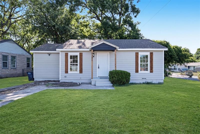 2321 Eastover Avenue, Fort Worth TX 76105 - Photo 2