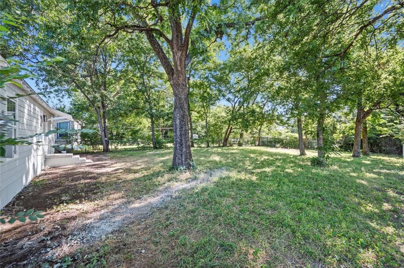 2321 Eastover Avenue, Fort Worth TX 76105 - Photo 17