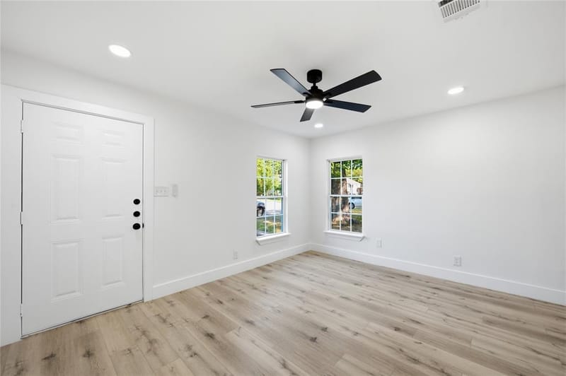 2321 Eastover Avenue, Fort Worth TX 76105 - Photo 9