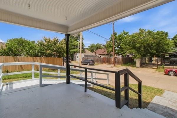 910 Loney Street, Fort Worth TX 76104 - Photo 12