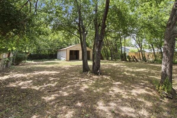 910 Loney Street, Fort Worth TX 76104 - Photo 10